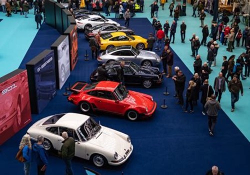 Exploring the Most Popular Classic Cars at Car Shows